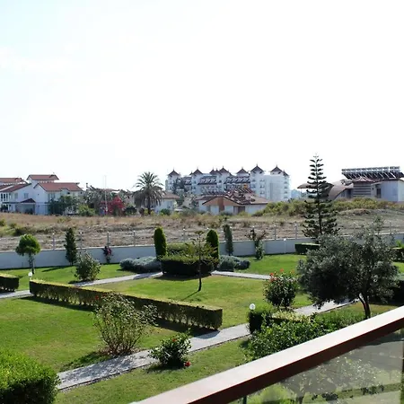 Apartment Babylon 13 *