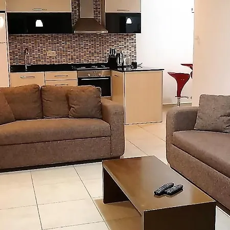 Apartment Babylon 13 Side